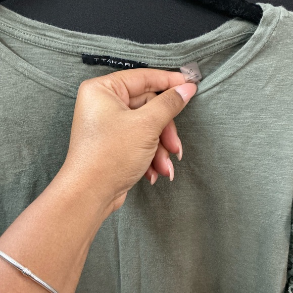 Tahari Sage Green Ruffle Sleeve Pima Cotton Tunic Top (Size L) - Picture 4 of 7